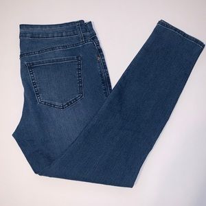 Petite Old Navy super skinny mid rise jeans